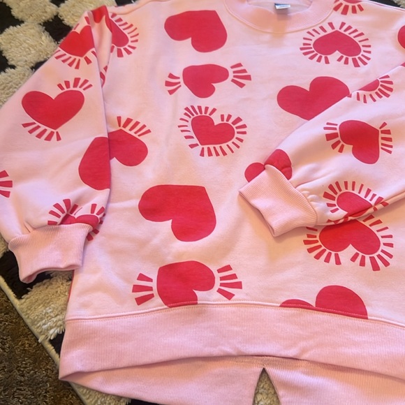 Girls ~ Old Navy ~ Heart sweatshirt ~ L (10-12) - Picture 6 of 17